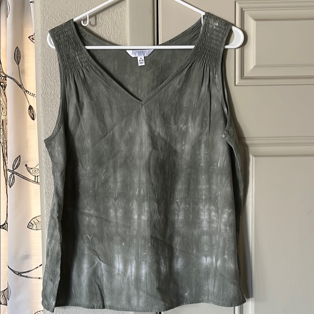 Gray Sleeveless Top